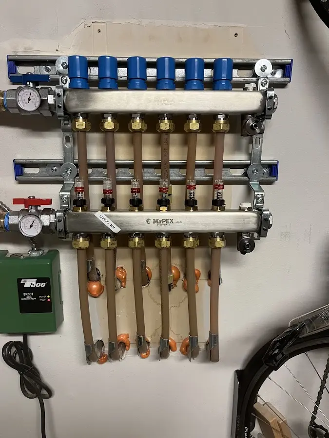 Plumber performing Leak Detection at a residential property in Niles